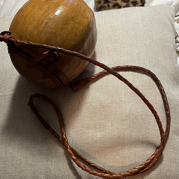 Coconut nut shell handbag - Picture 4 of 5